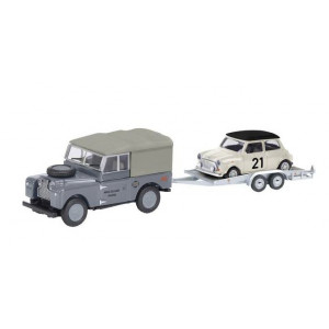 Land Rover avec plateau et Austin Mini / SCHUCO 1:87